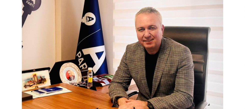 Anahtar Parti Çanakkale İl Başkanı İsmail Kaya: “Millet sizin övünebilmeniz için borçlandırılamaz” - GÜNDEM - İnternetin Ajansı