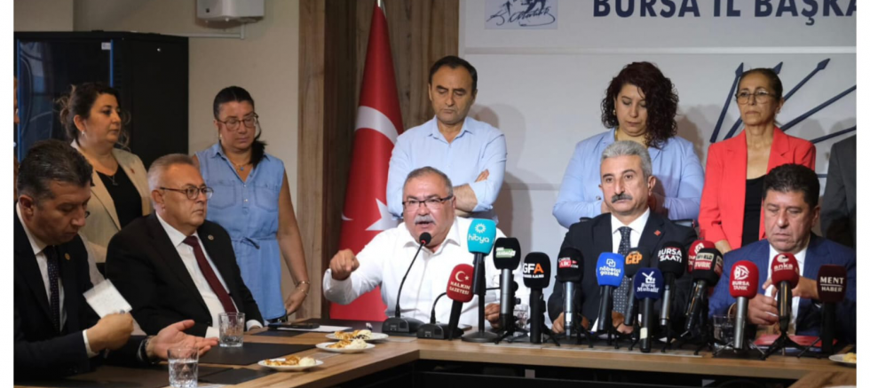 CHP Bursa’da ortak basın toplantısı: “Millet iradesini savunmakta kararlıyız” - GÜNDEM - İnternetin Ajansı