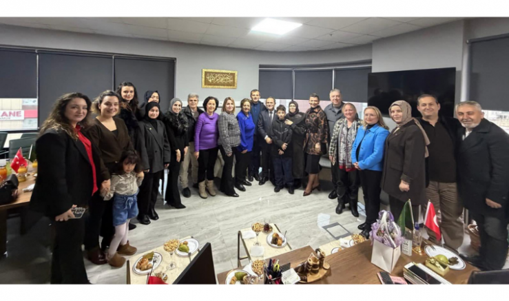 Ecevit Keleş: Kadınların Gücü Toplumsal Dayanışmanın En Önemli Temelidir - GÜNDEM - İnternetin Ajansı