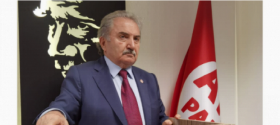 NAMIK KEMAL ZEYBEK: ATATÜRK’E EŞDEĞER KİMSE OLAMAZ - GÜNDEM - İnternetin Ajansı